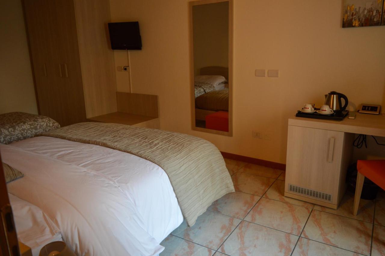 La Contrada Bed & Breakfast Sarnico Dış mekan fotoğraf