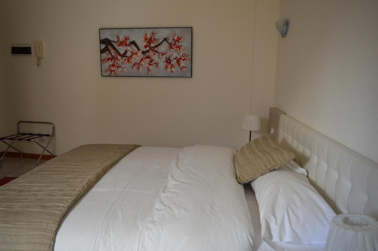 La Contrada Bed & Breakfast Sarnico Dış mekan fotoğraf